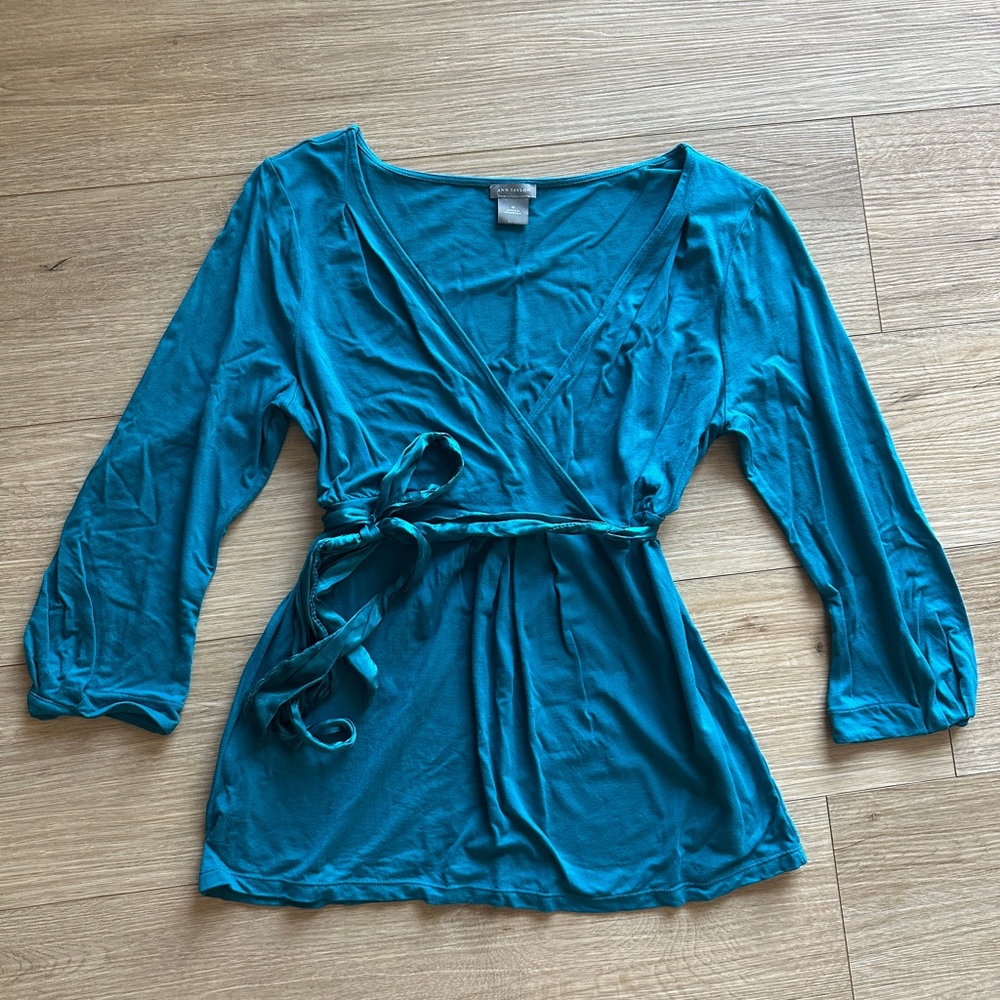 Ann Taylor Teal Knit Top